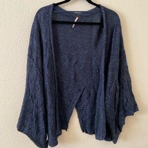 FREE PEOPLE NAVY BLUE KNIT CARDIGAN size XS